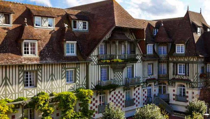 Découvrez l’offre exclusive Resort Barrière Deauville